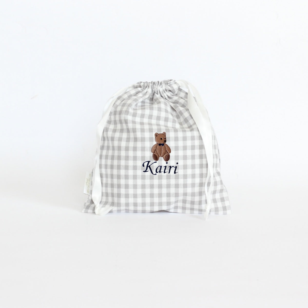 【おすましくまちゃん+名入れ刺繍】巾着袋3種類セット(チェック柄3色)