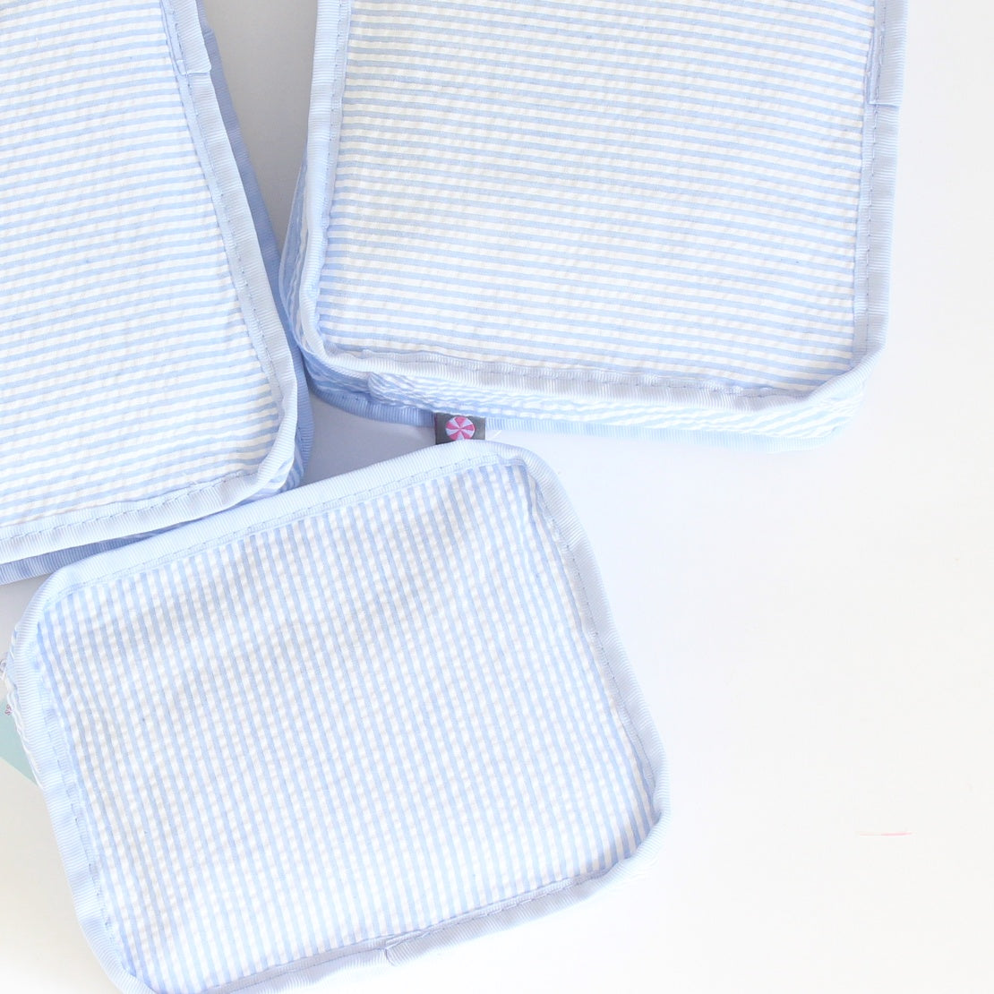 【選べるモチーフ】スタッキングポーチ3点セットBaby Blue Seersucker