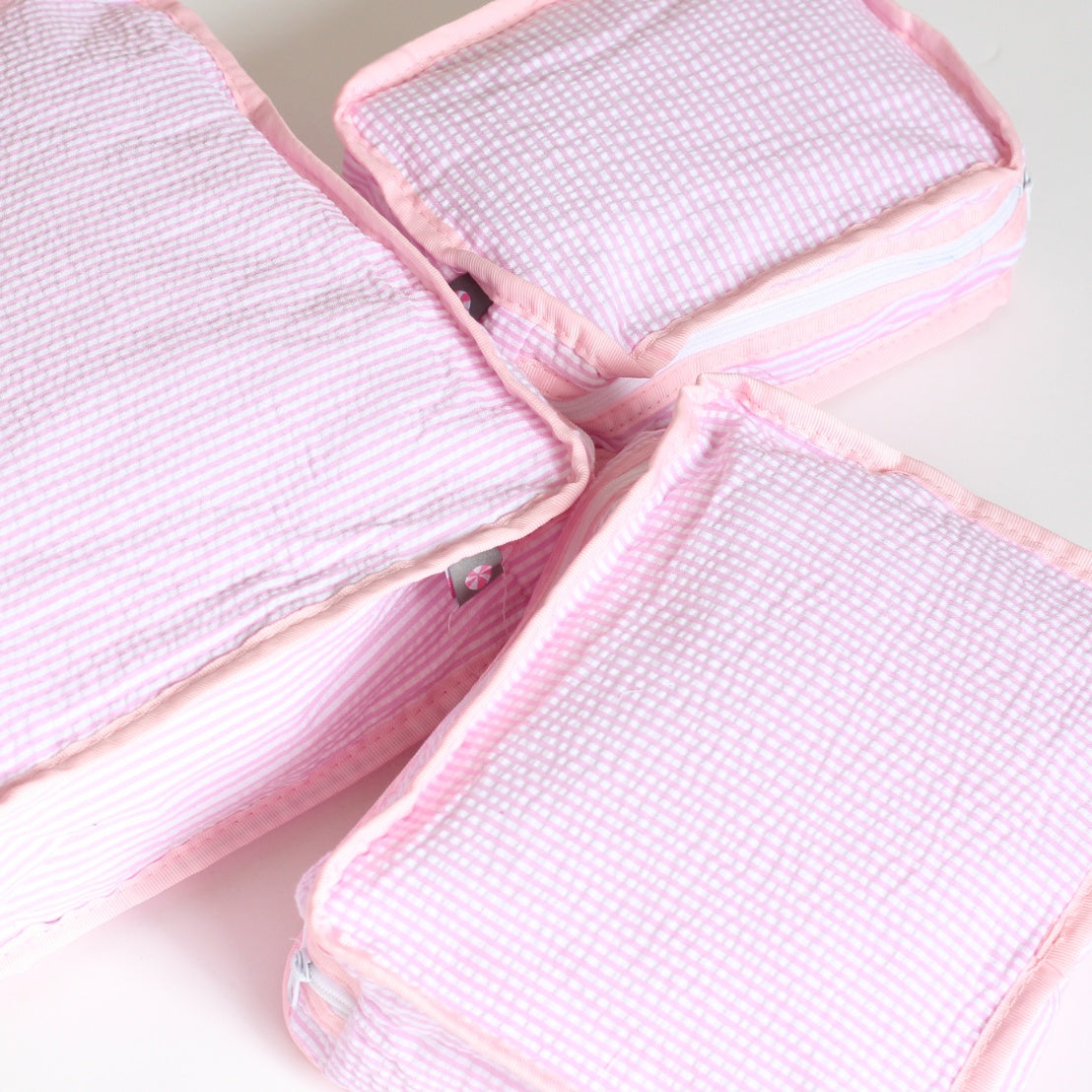 【選べるモチーフ】スタッキングポーチ3点セットBaby Pink Seersucker
