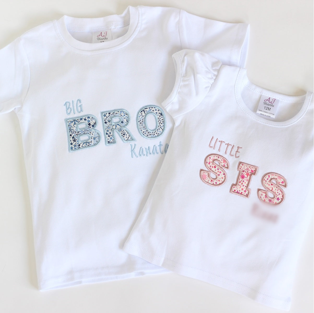 リバティアップリケのBrother「BRO」お揃いTシャツ1歳から6歳レギュラースリーブ