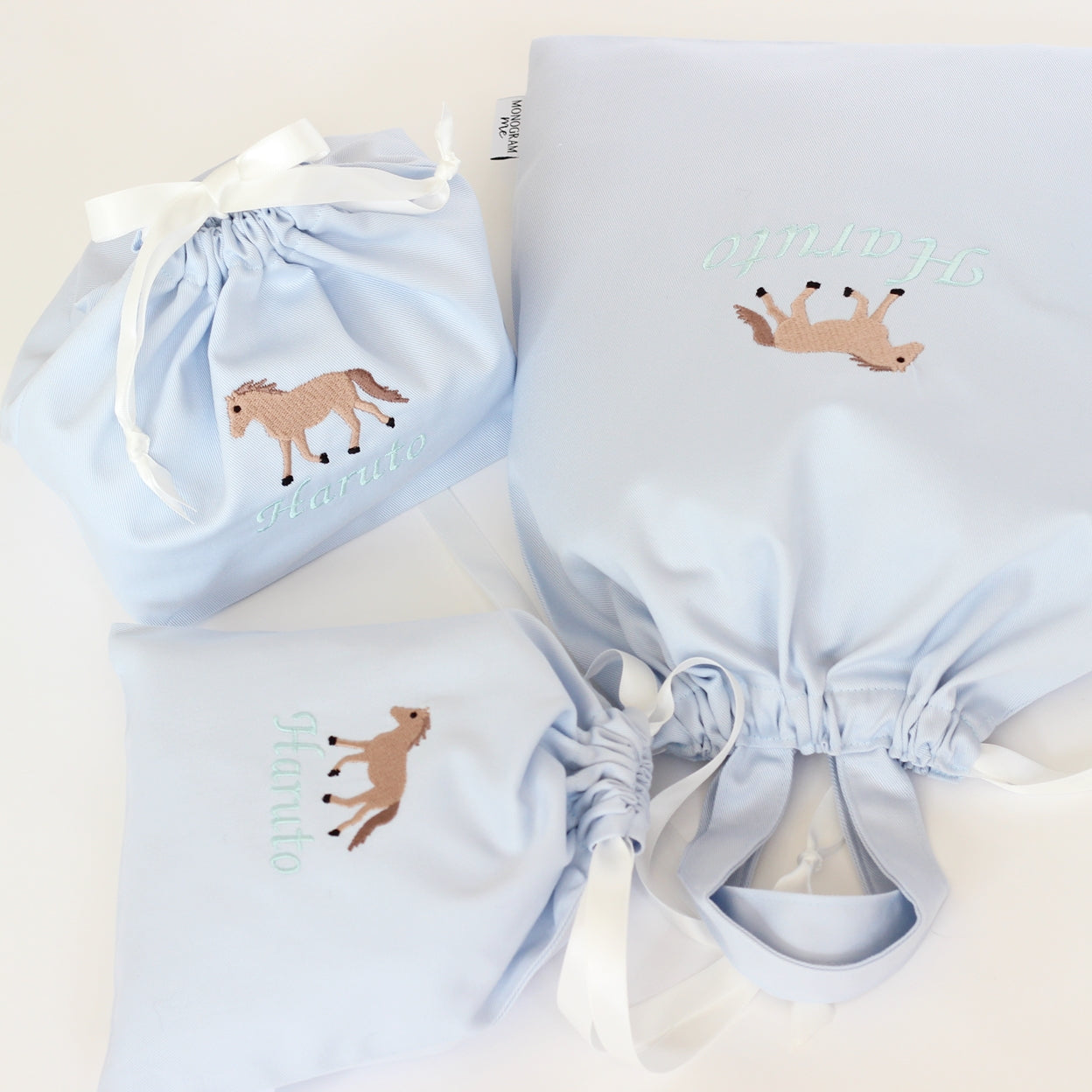 【ポニー+名入れ刺繍】巾着袋3種類セット(4色)