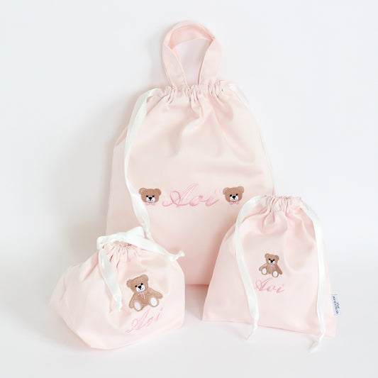 【くまちゃん+名入れ刺繍】巾着袋3種類セット(4色)