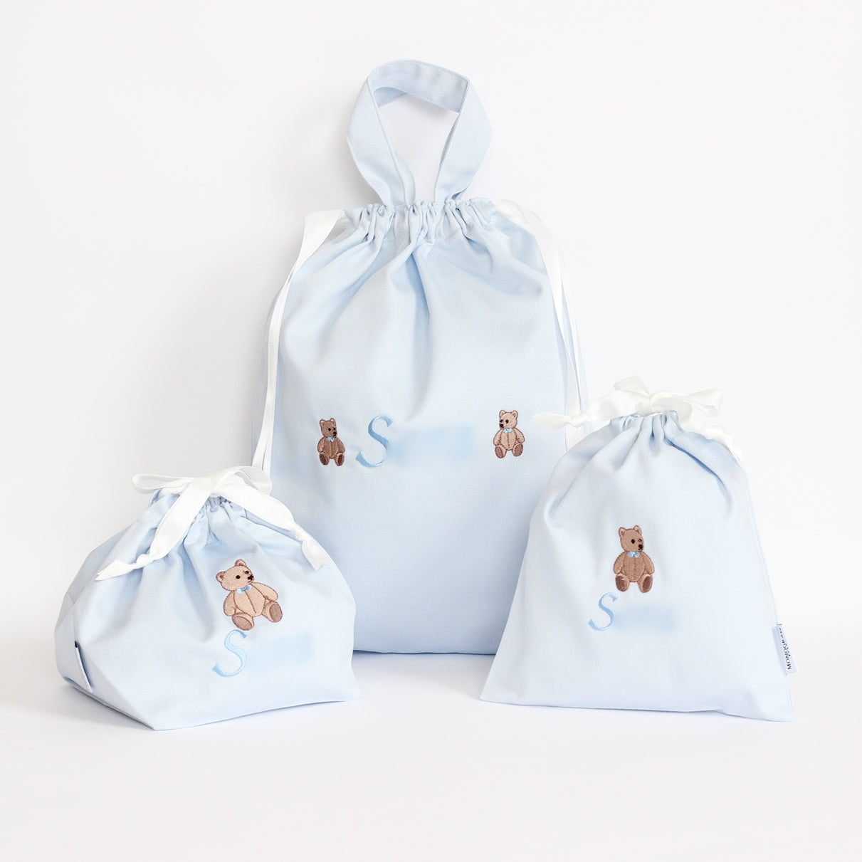 【おすましくまちゃん+名入れ刺繍】巾着袋3種類セット(4色)