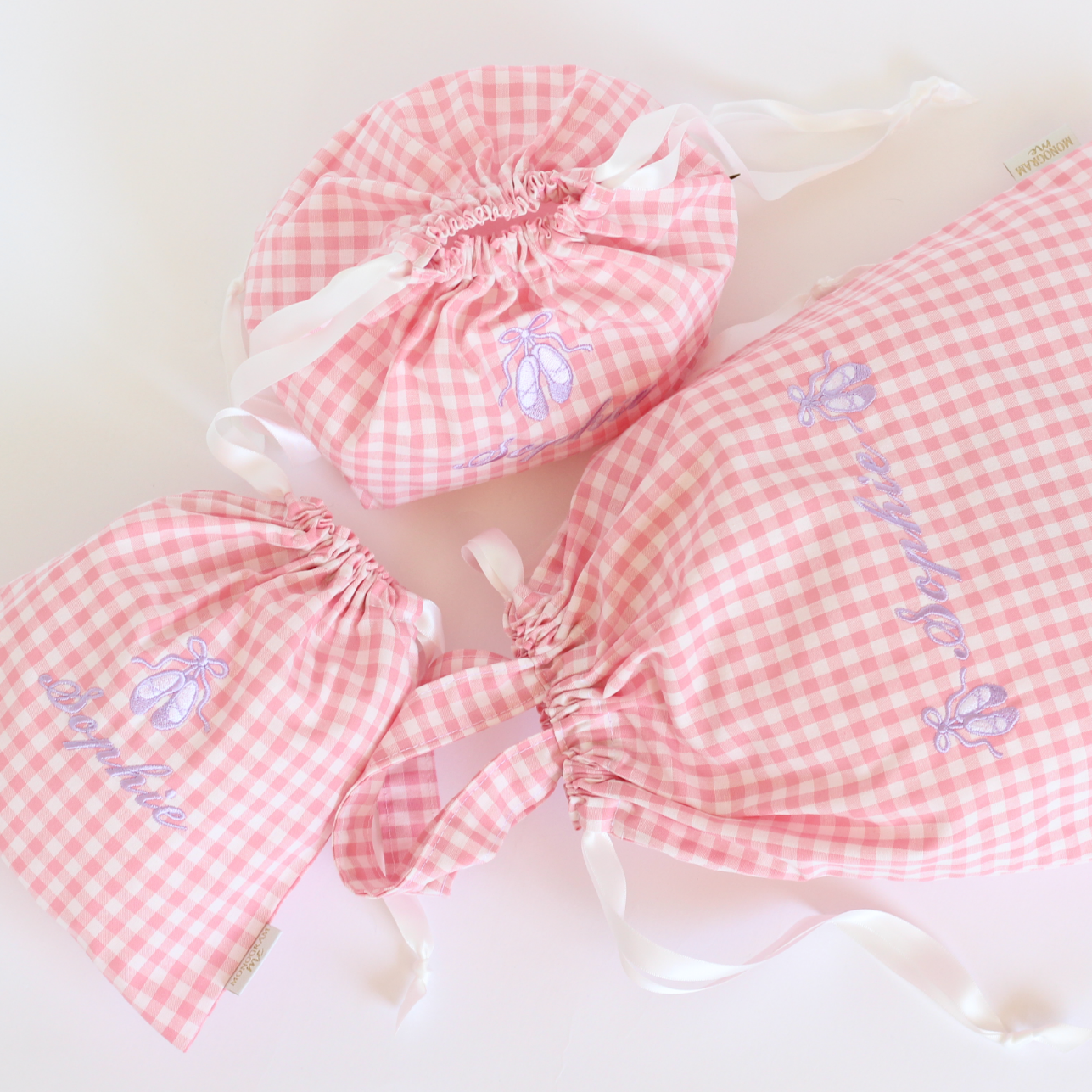 【選べるモチーフ＋名入れ刺繍】巾着袋3種類セット（チェック柄ピンク）