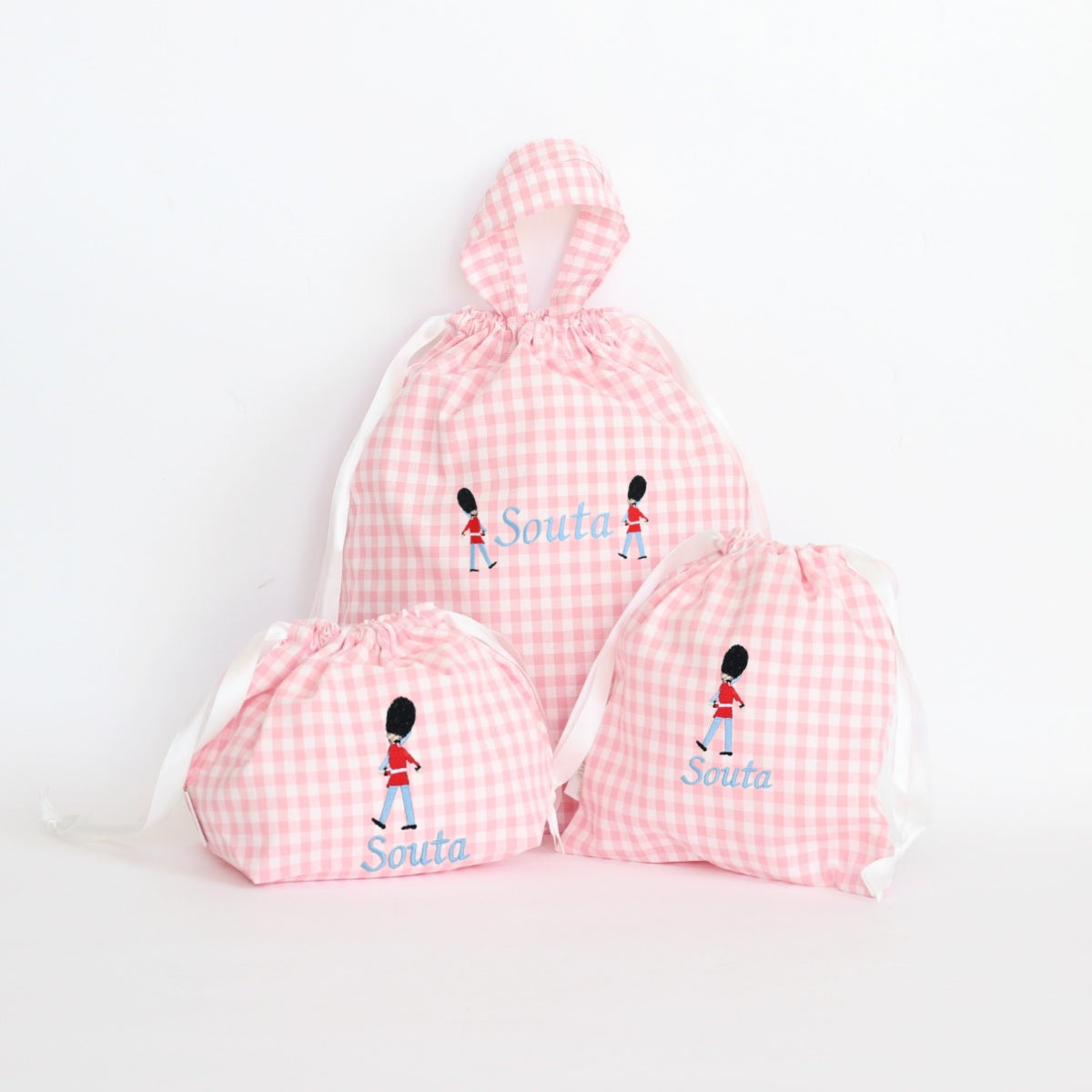 【選べるモチーフ＋名入れ刺繍】巾着袋3種類セット（チェック柄ピンク）