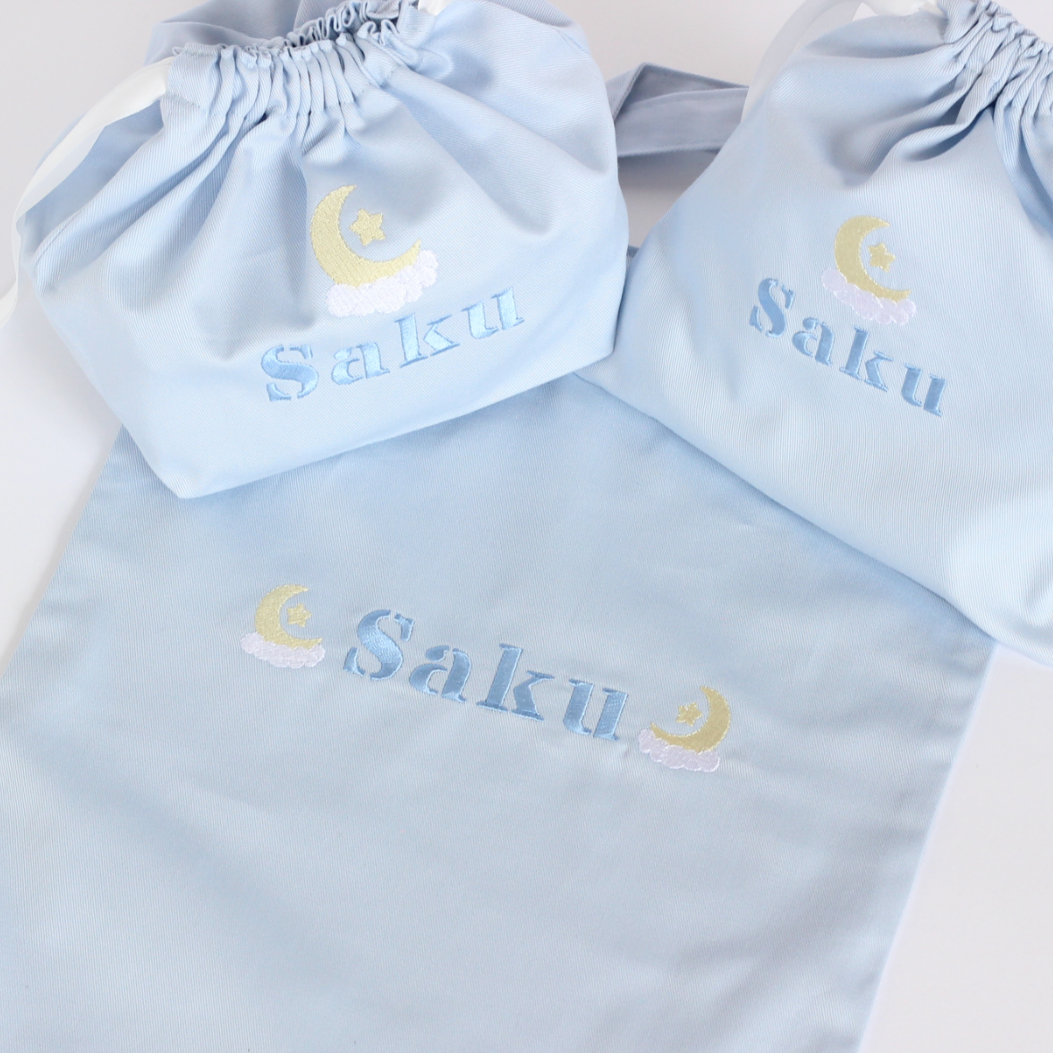 【ムーン🌙＆スター⭐+名入れ刺繍】巾着袋Mマチ付きドローストリングバッグ（4色）