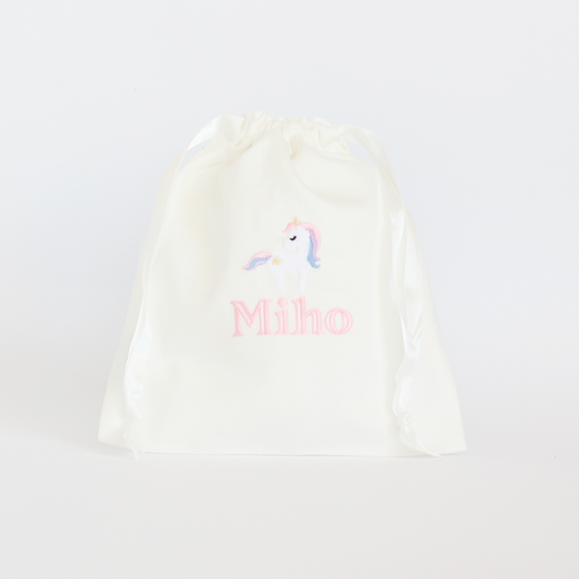 【ユニコーン+名入れ刺繍】巾着袋Sマチなしドローストリングバッグ（４色）