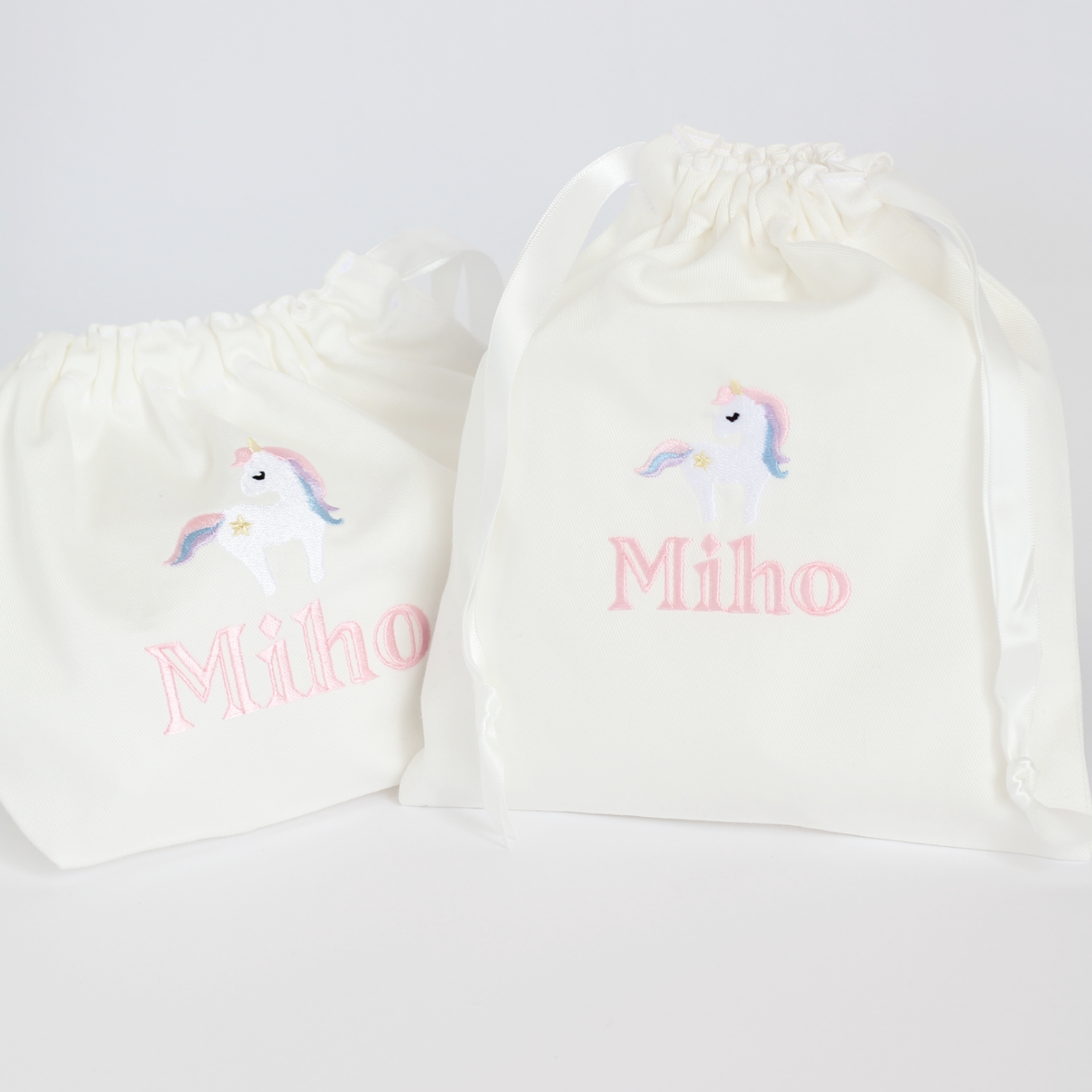 【ユニコーン+名入れ刺繍】巾着袋Mマチ付きドローストリングバッグ（4色）