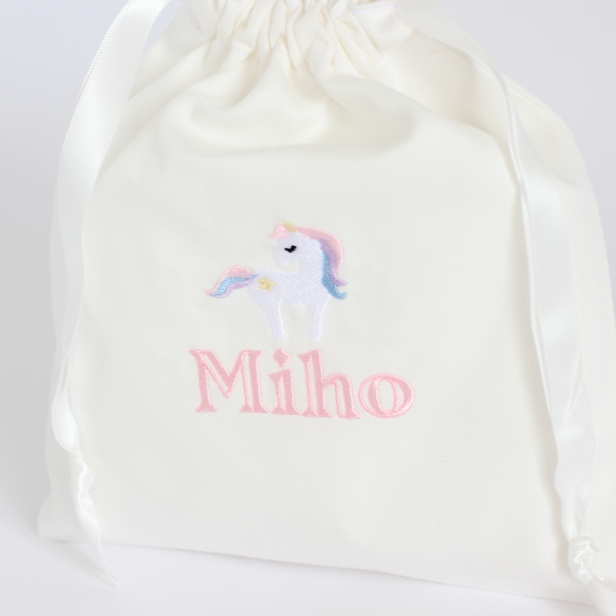 【ユニコーン+名入れ刺繍】巾着袋Sマチなしドローストリングバッグ（４色）