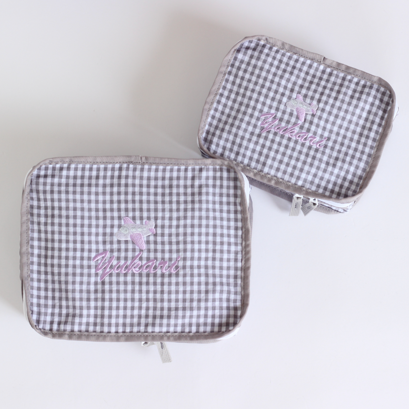 【選べるモチーフ+名入れ刺繍】グレーチェックスタッキングポーチ３点セット