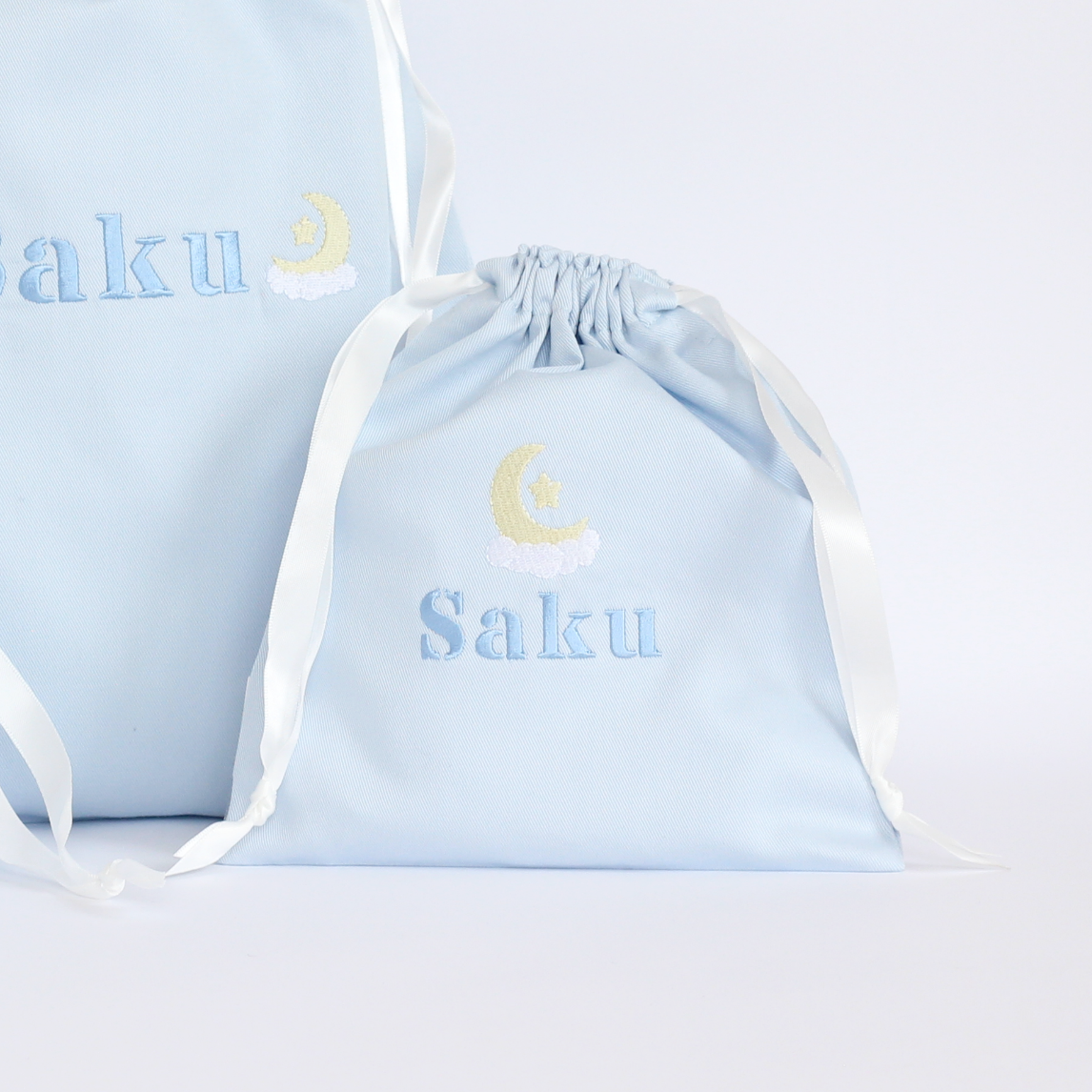 【お月さま🌙とお星さま⭐+名入れ刺繍】巾着袋Sマチなしドローストリングバッグ（４色）