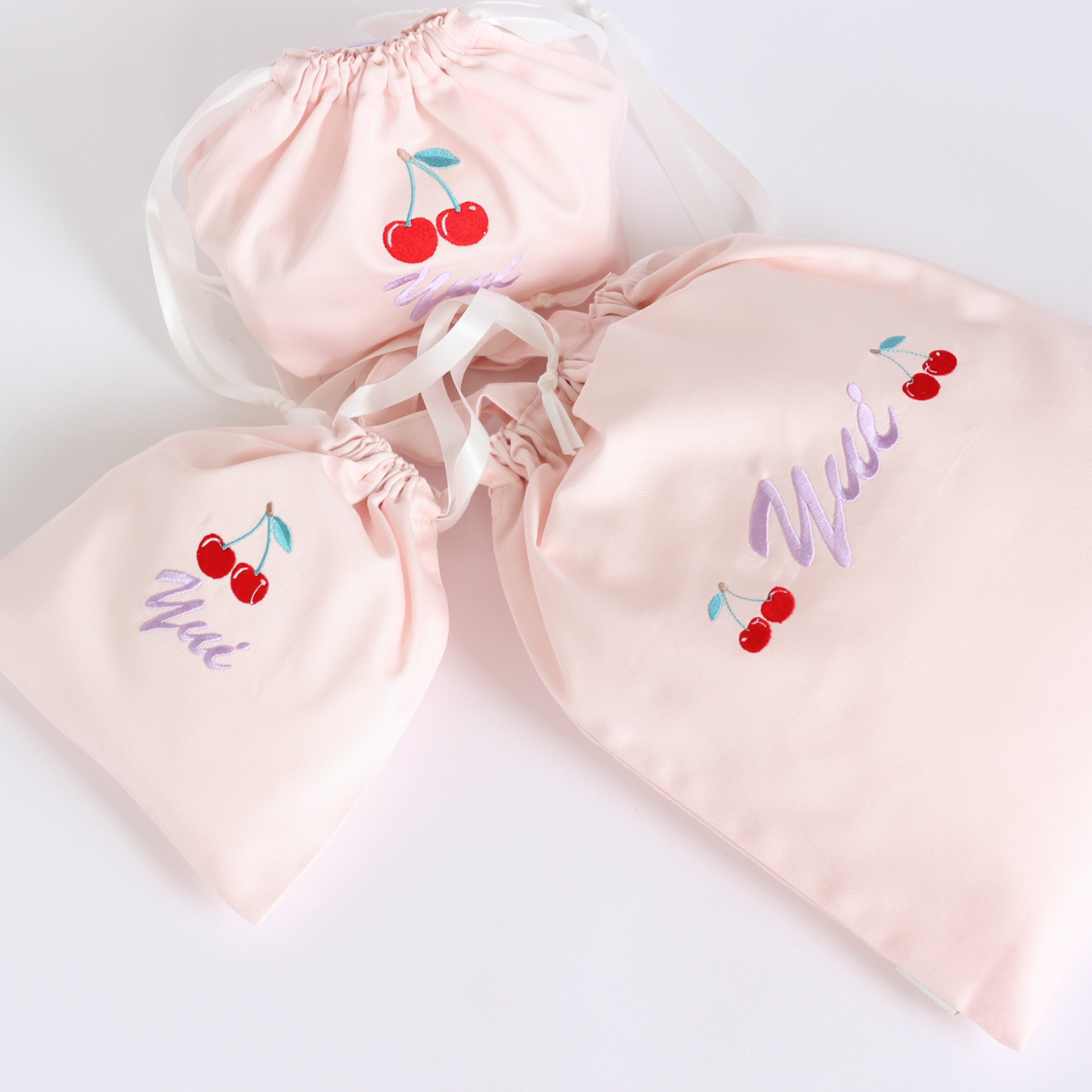 【チェリー🍒+名入れ刺繍】巾着袋Sマチなしドローストリングバッグ（４色）