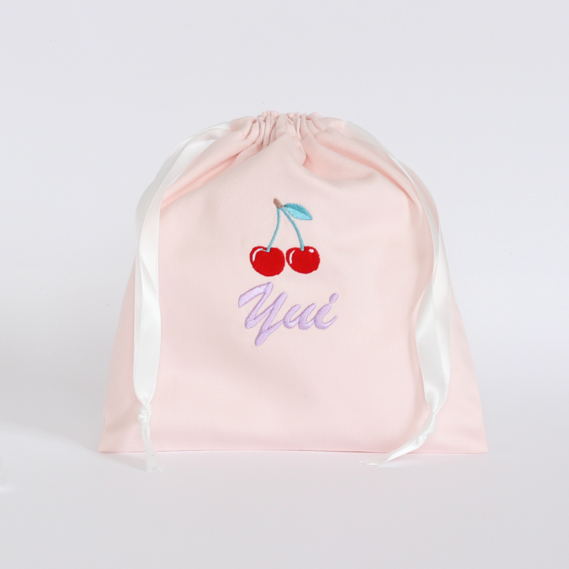 【チェリー🍒+名入れ刺繍】巾着袋Sマチなしドローストリングバッグ（４色）