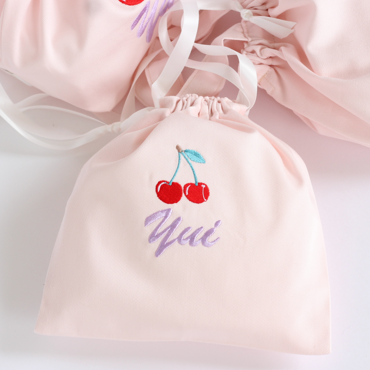 【チェリー🍒+名入れ刺繍】巾着袋Sマチなしドローストリングバッグ（４色）