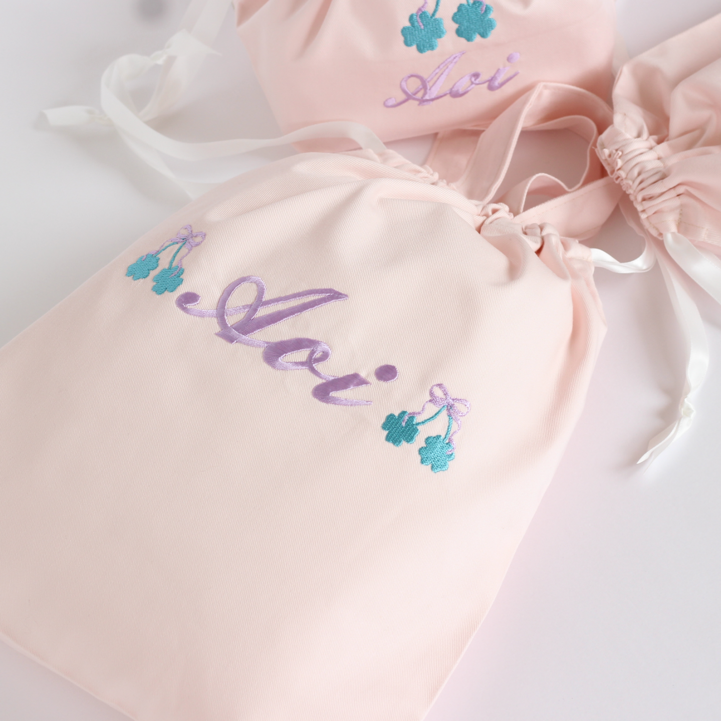 【クローバー🍀+名入れ刺繍】巾着袋L持ち手付きドローストリングバッグ（4色）